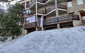 Charmant T2 avec cabine fermée et terrasse